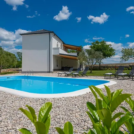 Holiday home Beautiful In With Wifi