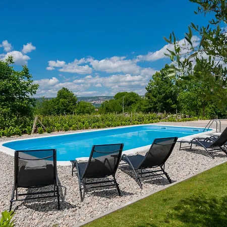 Beautiful In With Wifi Holiday home *