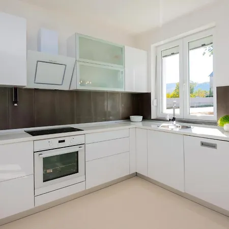 Beautiful In With Wifi Holiday home Zmijavci